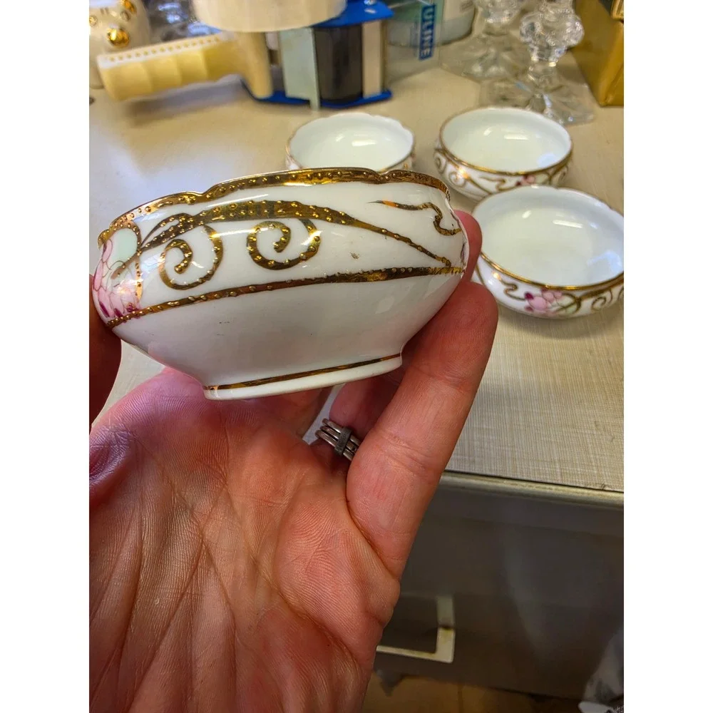 Vintage Hand Painted Japan Porcelain Nut Bowls Salt Cellars Gold Moriage Set 5